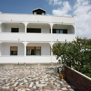 Ema Guest house